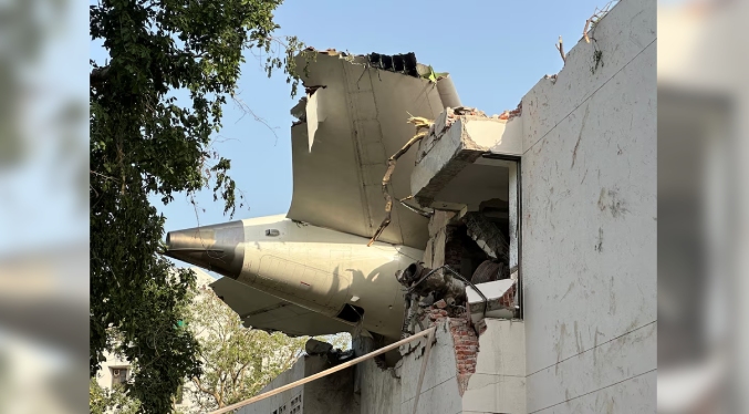 Boeing sufre fuerte caída en la bolsa tras accidente mortal en la India