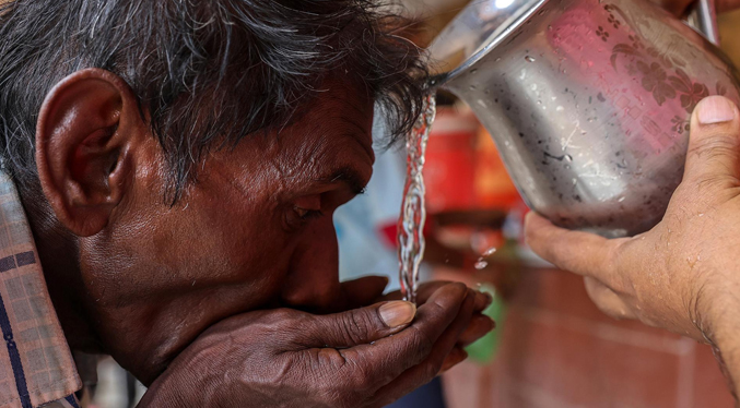 India afronta una nueva ola de calor con temperaturas de hasta 45 grados