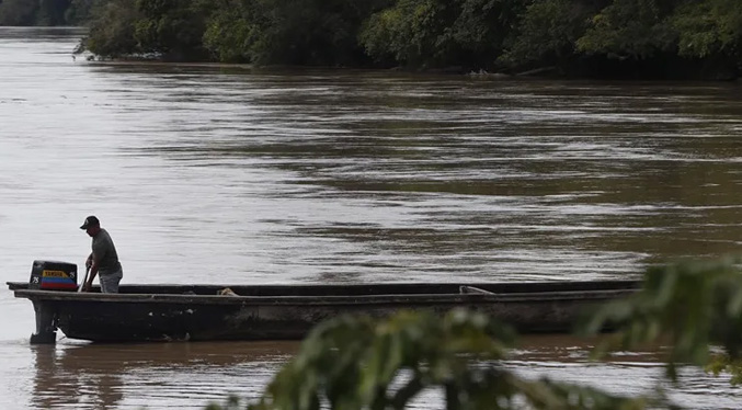 ONU Colombia urge al Estado a proteger a las más de 10 mil personas confinadas por combates