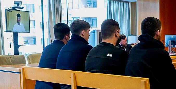 Condenan a cuatro radicales que colgaron un muñeco de Vinicius Jr. de un puente en Madrid