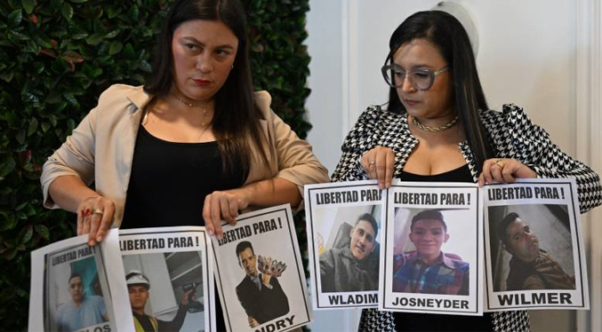 Fundación El Amparo denunciará a El Salvador ante la CPI por deportación de venezolanos desde EEUU