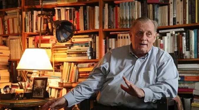 Murió el escritor estadounidense Edmund White, pionero de la literatura LGTB+