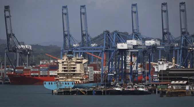 Comercio entre China y EEUU se desploma un 30 % en mayo ante la guerra comercial