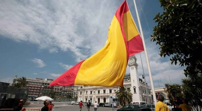 VOX plantea una repatriación masiva de inmigrantes desde España