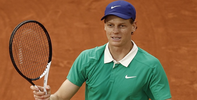 Sinner ya se entrena en Wimbledon