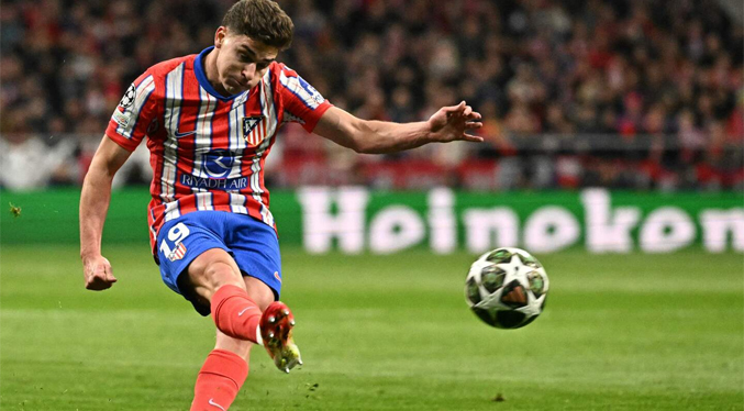 Polémica por el penal de Julián Álvarez ante Real Madrid generó un cambio en la regla