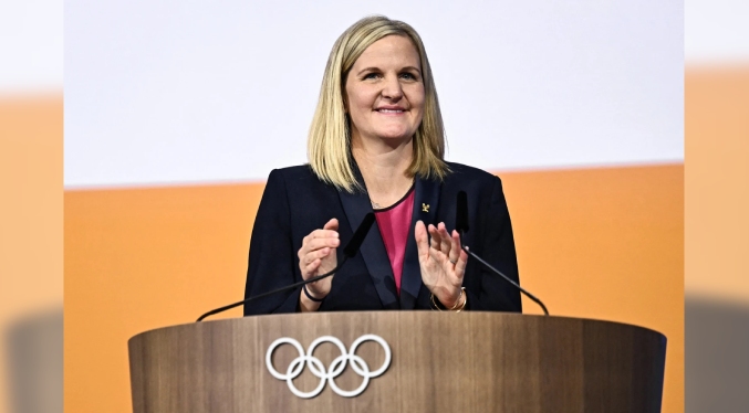 La campeona olímpica Kirsty Coventry asume como presidenta del COI por ocho años
