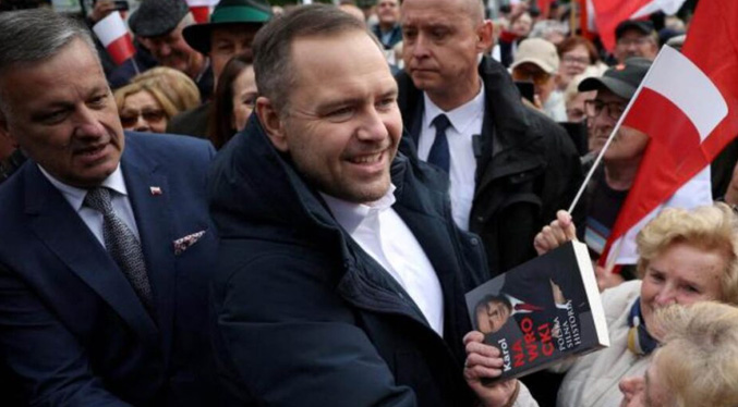 Nawrocki dice que será el nuevo presidente polaco ante el empate técnico en sondeos