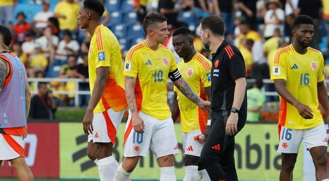 Jugadores de la selección colombiana y el técnico pelean tras empate con Perú