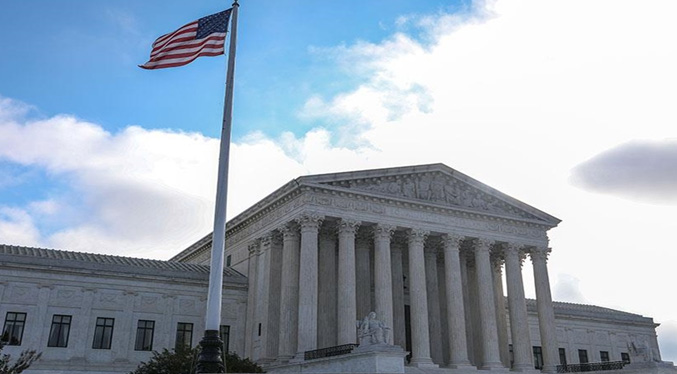 El Supremo de EEUU apoya a los padres que no quieren exponer a sus hijos a libros LGTBI