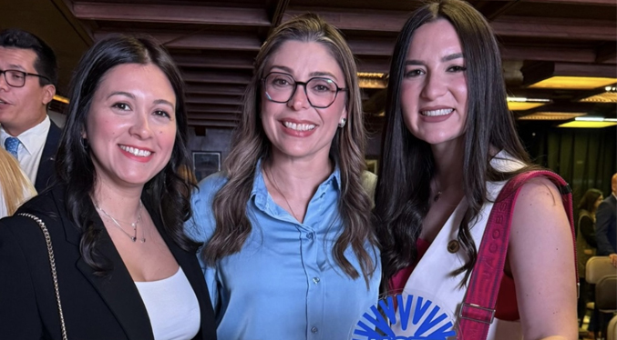 UCEZ apoya a los jóvenes empresarios con el premio al liderazgo empresarial emergente «Andrea Cruz»