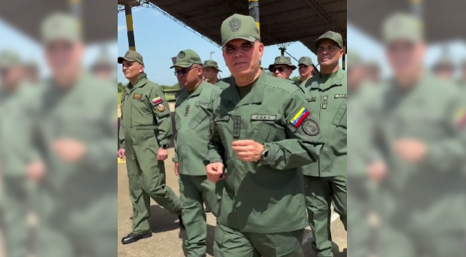 Padrino López visita base aérea Rafael Urdaneta en Maracaibo