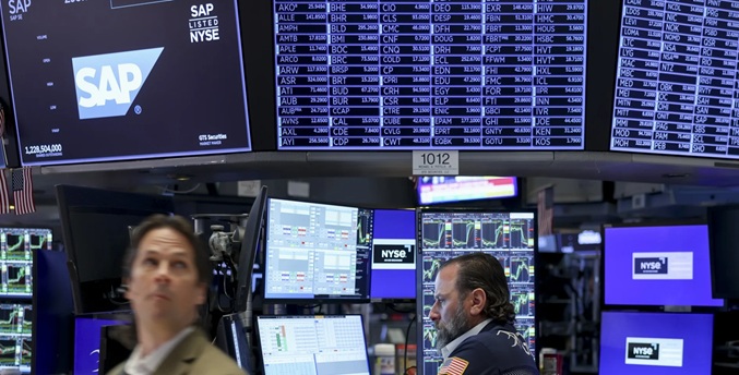 Wall Street abre en verde impulsado por datos de desempleo de EEUU, mejores de lo esperado