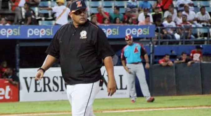 Wilson Álvarez regresa al nido como coach de pitcheo
