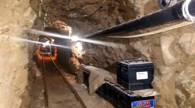 Descubren en México un narcotúnel en frontera con EEUU