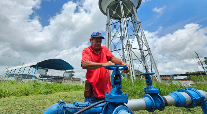 Entregan equipos para rehabilitar pozos de la principal fuente hídrica de La Cañada de Urdaneta
