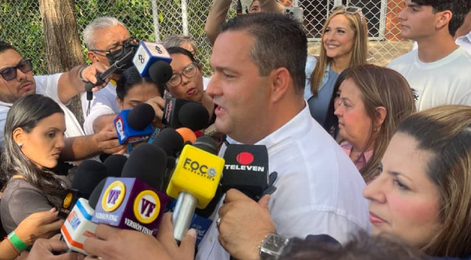 Adrián Romero: «La gente ha decidido salir a votar»