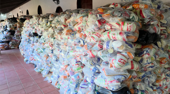 Despliegue en Mara: Entregan 320 toneladas de alimentos a familias de varias parroquias