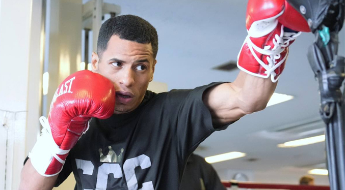 Venezolano Carlos Cañizales buscará la revancha por el título minimosca del CMB