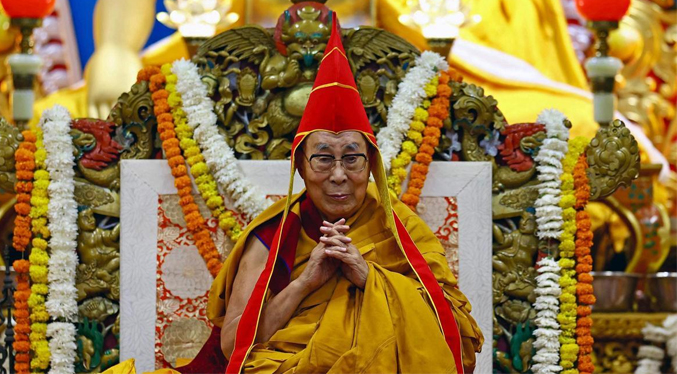 Dalái lama vaticina que vivirá «otros 30 o 40 años» en medio de la crisis de sucesión