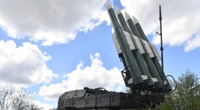 Las defensas antiaéreas rusas derriban en seis horas 10 drones que volaban hacia Moscú