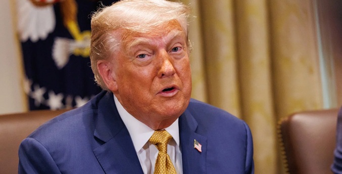 Gobierno de Trump se jacta de que los arrestos de inmigrantes «se han disparado»