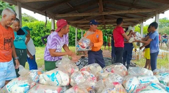 Venezuela entrega 6,5 toneladas de alimentos en comunidad indígena afectada por lluvias