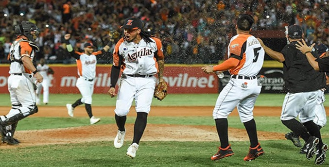 Freddy Galvis se despide como jugador profesional