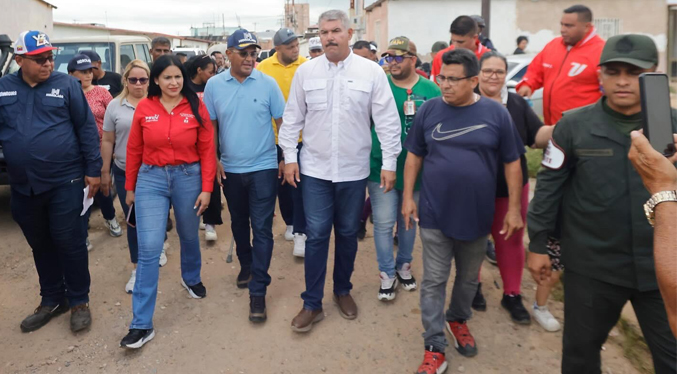 Gobernador Caldera realiza despliegue territorial con atención a la salud y servicios públicos en Lagunillas