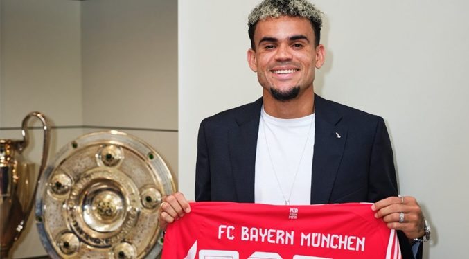 Atacante colombiano Luis Díaz firmó contrato con Bayern