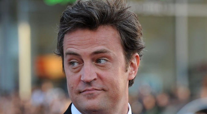 Médico de Mattew Perry se declara culpable de distribuir ketamina