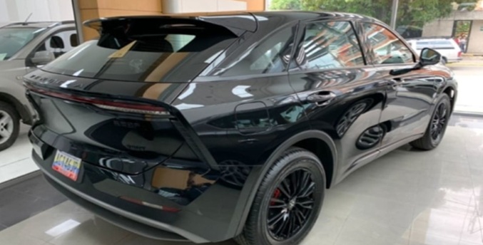 Mercado automotriz venezolano proyecta crecimiento de 116 % con dominio asiático y precios elevados