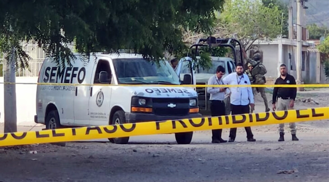 Hallan en Sinaloa al menos 20 cadáveres en una carretera, cinco de ellos decapitados