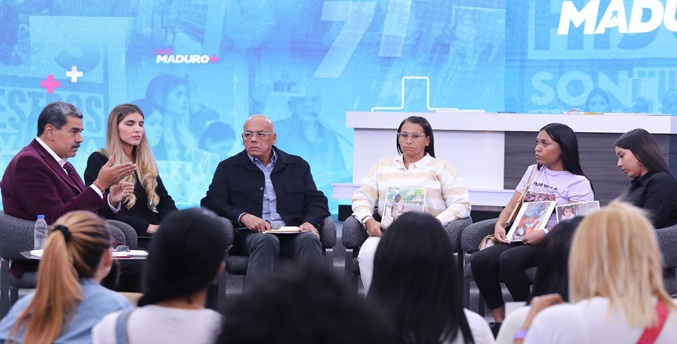 Maduro pedirá a León XIV que ayude a rescatar a 18 niños «secuestrados» en Estados Unidos