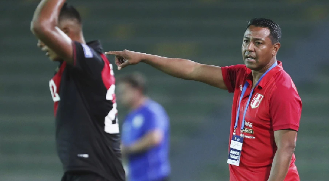 Peruano Nolberto Solano, nombrado técnico de Pakistán