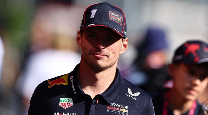 Max Verstappen despeja rumores y confirma su permanencia en Red Bull para 2026