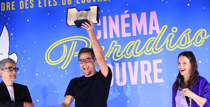 Wagner Moura recibe en persona, finalmente, su premio a la mejor interpretación de Cannes