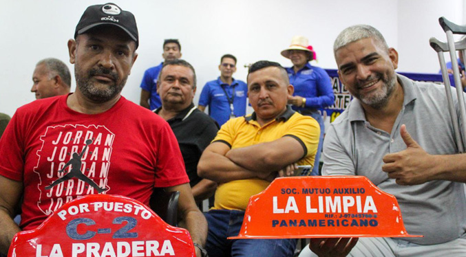 Más de 74 líneas de transporte público respaldan la candidatura de Di Martino