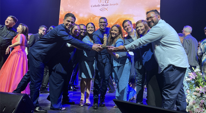 La banda católica venezolana Adveniat gana en los Catholic Music Awards 2025