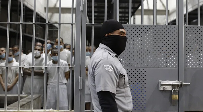 Muertes en las cárceles de El Salvador llegan a 427 en el contexto del régimen de excepción