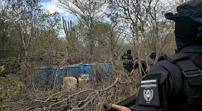 Incautan más de 14 mil litros de combustible de aviación en Falcón