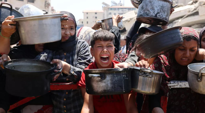 Israel anuncia las primeras entregas de ayuda humanitaria en Gaza