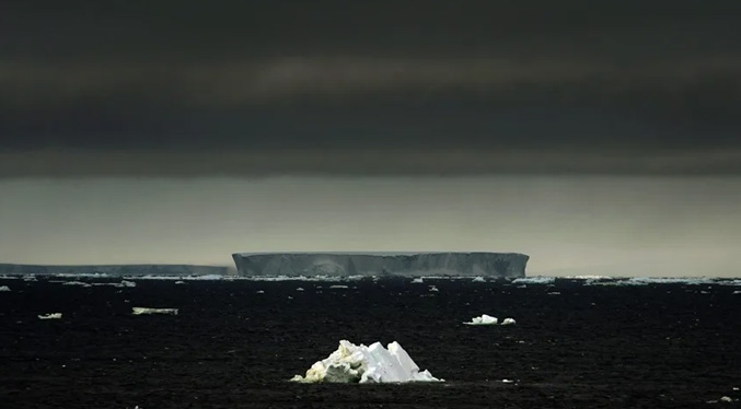 El inesperado aumento de la salinidad agrava la pérdida de hielo en el océano Antártico