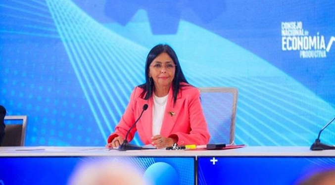 Venezuela dice que solo está «pendiente» de los barcos con crudo que salen de sus puertos