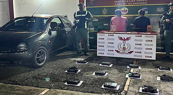 La Guardia Nacional los captura por transportar 12 kilos de droga desde Colombia