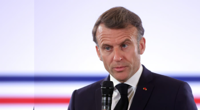 Macron condena las declaraciones “abyectas” de Netanyahu sobre que fomenta el antisemitismo