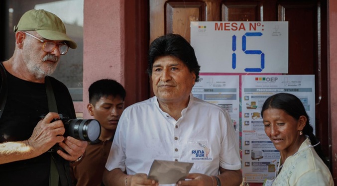 Morales anula su voto y advierte que el Gobierno tiene un plan para cometer un «fraude»