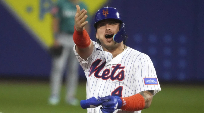 Francisco Álvarez de los Mets se someterá a una resonancia tras lesionarse el pulgar