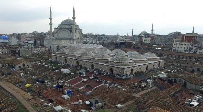 Incautan joyas y antigüedades valoradas en 30 millones de dólares en el Gran Bazar de Estambul