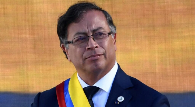 Petro critica a Trump por criminalizar a los migrantes y le exige «separarse de Hitler»